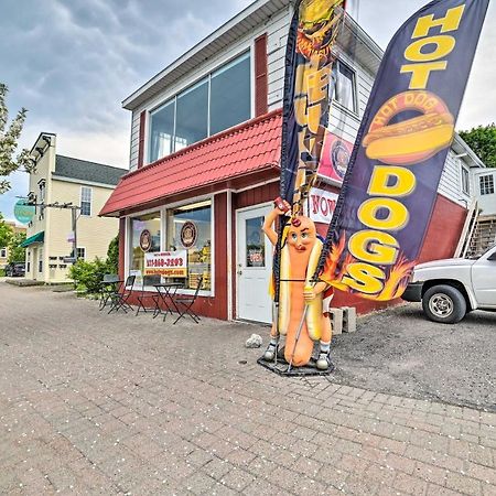 Walkable St Ignace Condo With Lake Huron Views Saint Ignace Buitenkant foto
