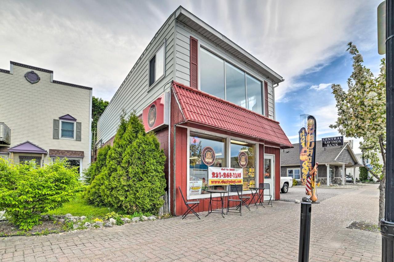 Walkable St Ignace Condo With Lake Huron Views Saint Ignace Buitenkant foto