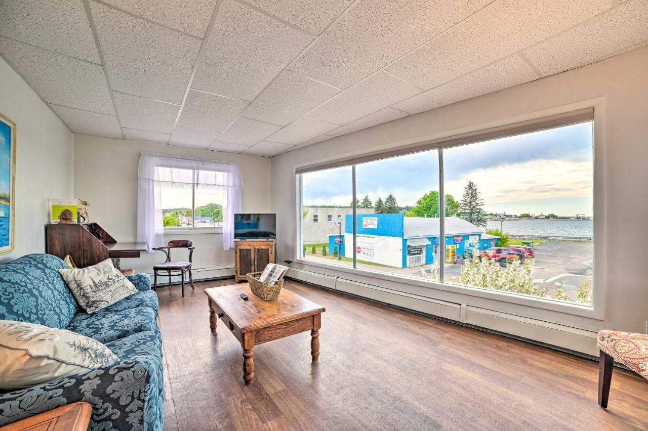 Walkable St Ignace Condo With Lake Huron Views Saint Ignace Buitenkant foto