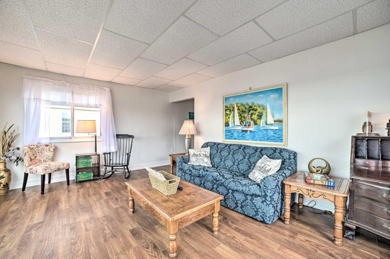Walkable St Ignace Condo With Lake Huron Views Saint Ignace Buitenkant foto