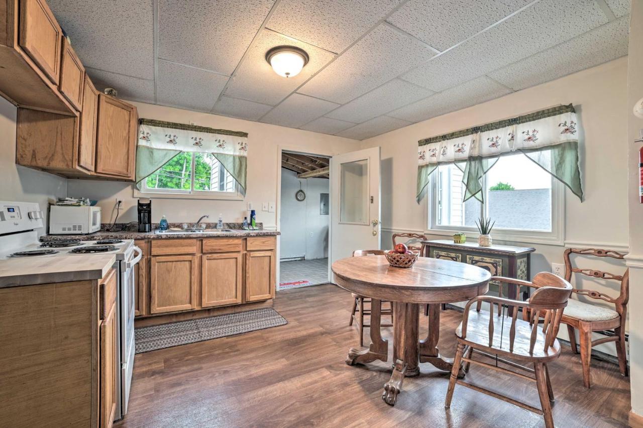 Walkable St Ignace Condo With Lake Huron Views Saint Ignace Buitenkant foto