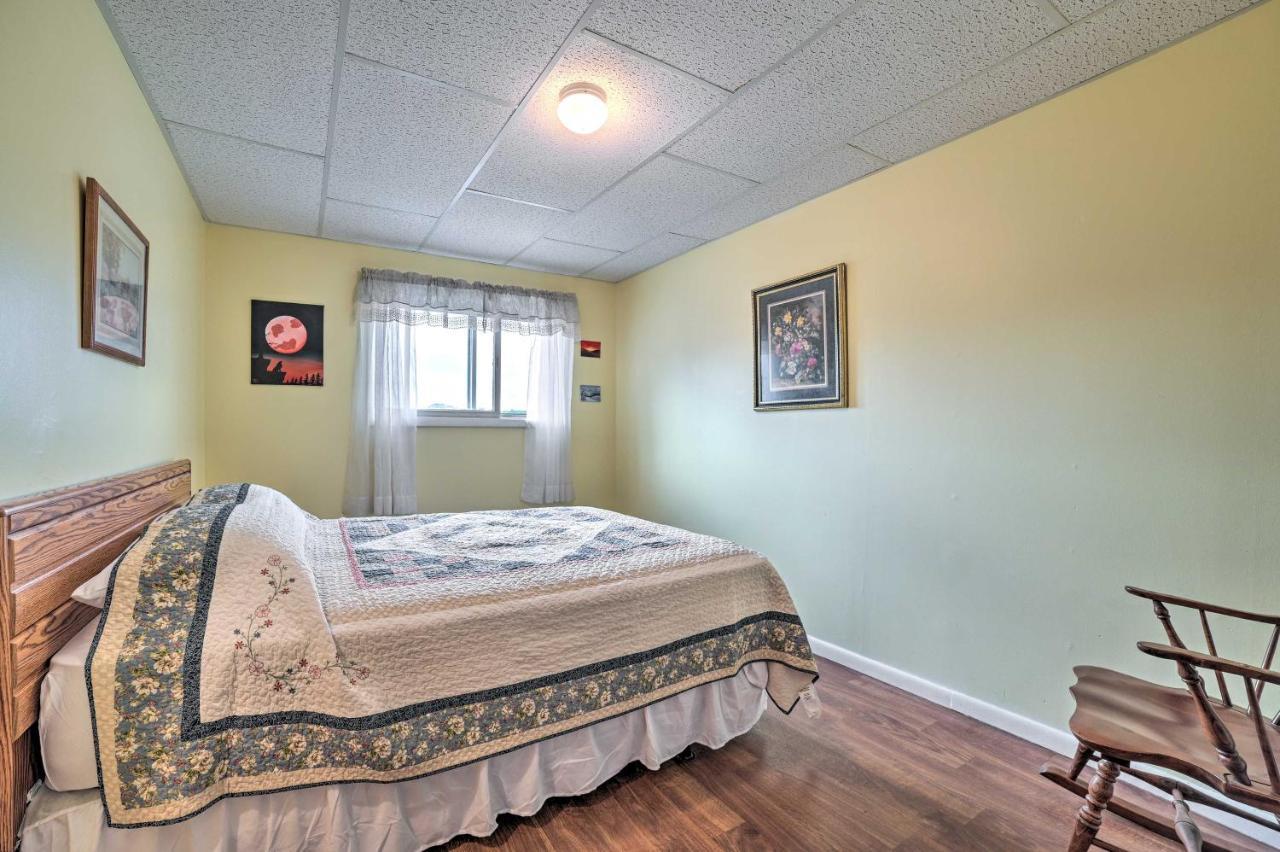 Walkable St Ignace Condo With Lake Huron Views Saint Ignace Buitenkant foto