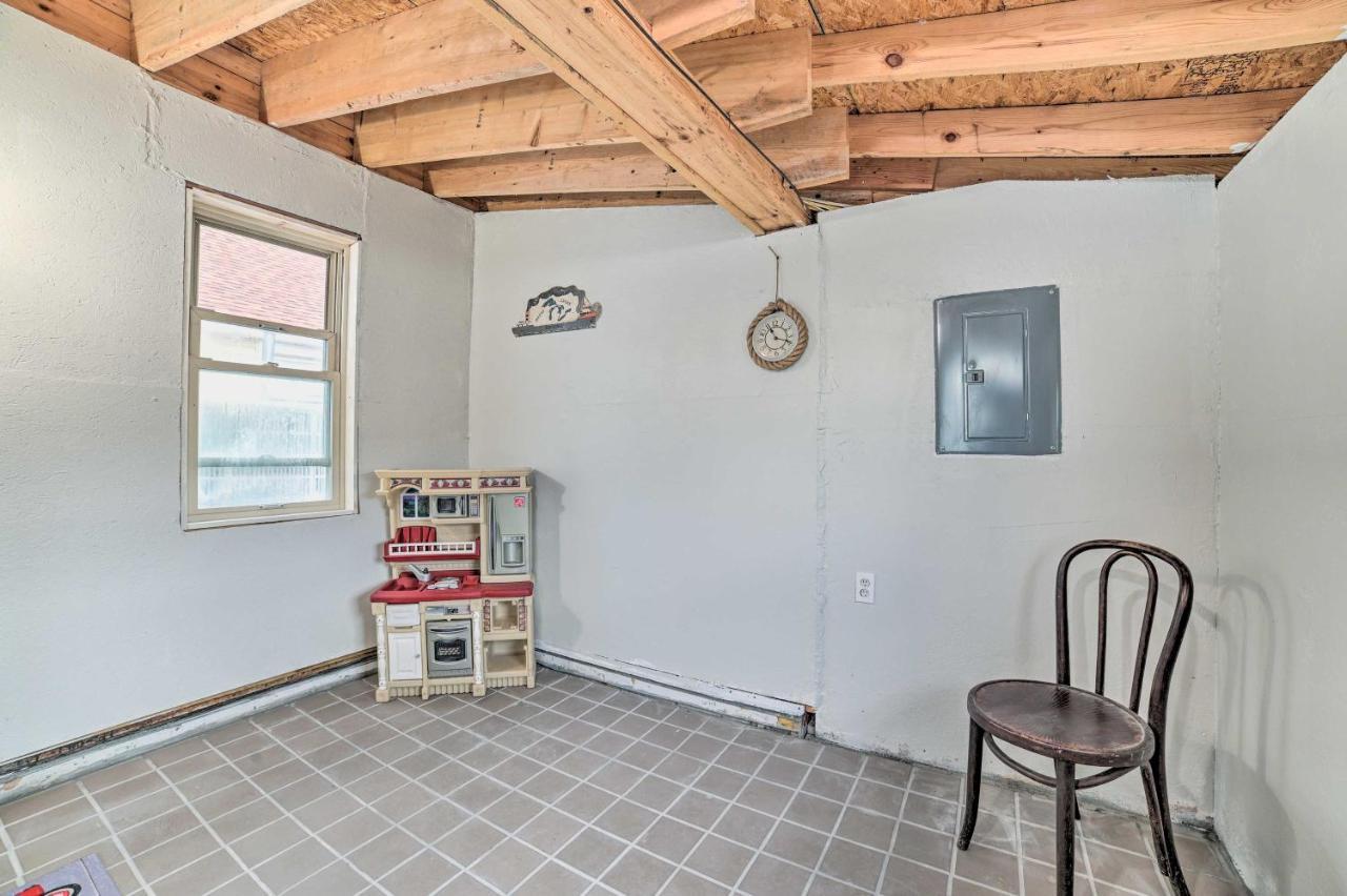 Walkable St Ignace Condo With Lake Huron Views Saint Ignace Buitenkant foto